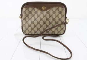 GUCCI(グッチ)オールドグッチ GG柄 ブラウン ショルダーバッグのご紹介